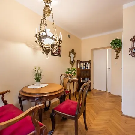 Downtown Antique Apartment Warsaw Exterior photo